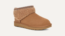Load image into Gallery viewer, CLASSIC ULTRA MINI MAXI CURLY BOOT
