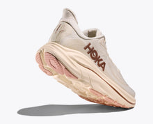 Load image into Gallery viewer, WOMEN'S CLIFTON 10
