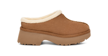 Load image into Gallery viewer, WOMEN&#39;S NEW HEIGHTS COZY CLOG
