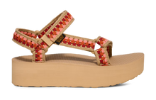 Load image into Gallery viewer, WOMEN'S FLATFORM UNIVERSAL CROCHET SANDAL
