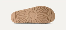 Load image into Gallery viewer, GOLDENSTAR HI CUTOUT SLIDE
