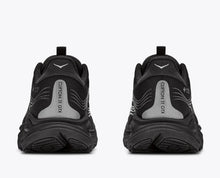 Load image into Gallery viewer, WOMEN'S CLIFTON 11 GTX

