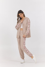 Load image into Gallery viewer, JOGGER W/CROCHET INSERT
