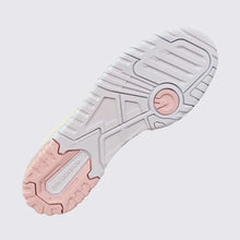 Load image into Gallery viewer, WOMEN'S 550
