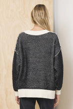 Load image into Gallery viewer, HONEYCOMB KNIT V NECK SWEATER
