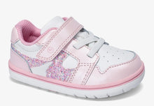 Load image into Gallery viewer, STRIDE RITE LONDON SNEAKER
