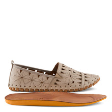 Load image into Gallery viewer, SPRING STEP FUSARO LOAFER SHOE WOMEN'S
