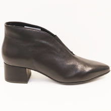 Load image into Gallery viewer, V-CUT BOOTIE
