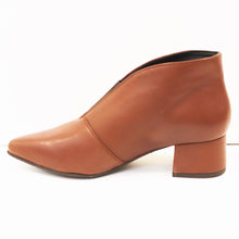 Load image into Gallery viewer, V-CUT BOOTIE
