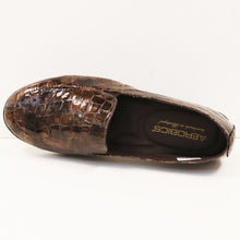 Load image into Gallery viewer, PATENT LOAFER
