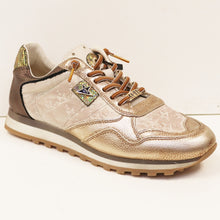 Load image into Gallery viewer, SLIP-ON SNEAKER
