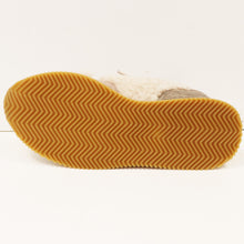 Load image into Gallery viewer, FUR SNEAKER
