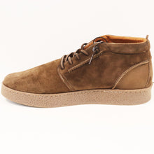 Load image into Gallery viewer, SUEDE CHUKKA
