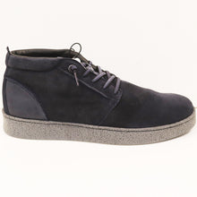Load image into Gallery viewer, SUEDE CHUKKA
