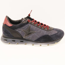 Load image into Gallery viewer, CASUAL STAR SNEAKER
