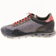 Load image into Gallery viewer, CASUAL STAR SNEAKER
