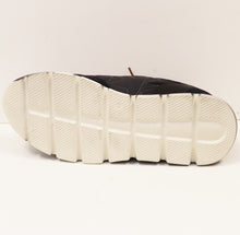 Load image into Gallery viewer, CASUAL STAR SNEAKER
