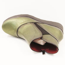 Load image into Gallery viewer, WEDGE BOOTIE
