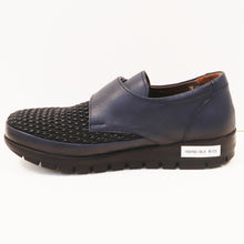 Load image into Gallery viewer, VELCRO WOVEN TOE CASUAL
