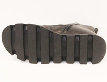 Load image into Gallery viewer, BUTTON BOOTIE
