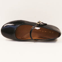 Load image into Gallery viewer, PENELOPE
