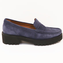 Load image into Gallery viewer, CARRERA
