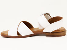 Load image into Gallery viewer, SMALL BUCKLE SANDAL
