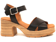 Load image into Gallery viewer, PLATFORM HEEL SANDAL
