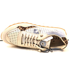 Load image into Gallery viewer, SLIP-ON SNEAKER
