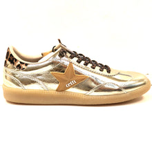 Load image into Gallery viewer, METALLIC STAR SNEAKER
