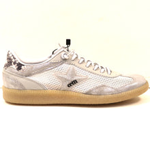 Load image into Gallery viewer, METALLIC STAR SNEAKER
