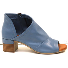 Load image into Gallery viewer, OPEN SIDE HEEL
