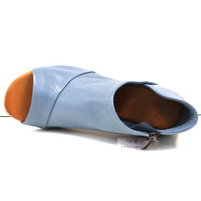 Load image into Gallery viewer, OPEN SIDE HEEL
