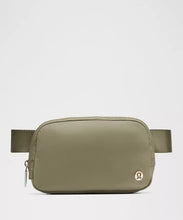 Load image into Gallery viewer, EVERYWHERE BELT BAG
