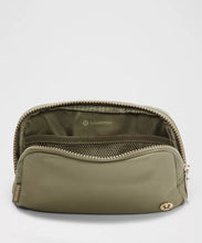 Load image into Gallery viewer, EVERYWHERE BELT BAG
