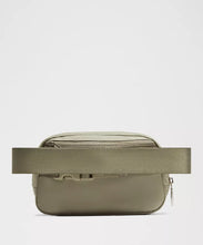 Load image into Gallery viewer, EVERYWHERE BELT BAG
