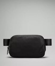 Load image into Gallery viewer, EVERYWHERE BELT BAG 1L
