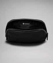 Load image into Gallery viewer, EVERYWHERE BELT BAG 1L
