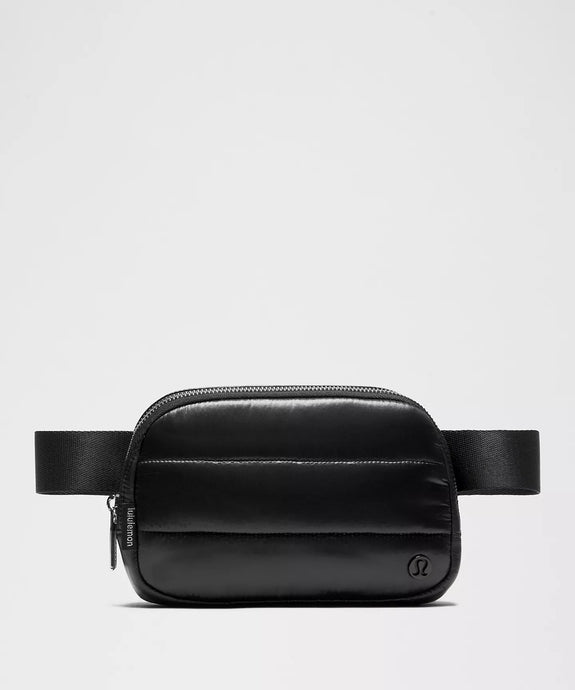 EVERYWHERE-BELT-BAG-FRONT-VIEW