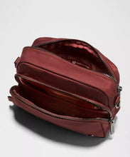 Load image into Gallery viewer, EVERYWHERE CROSSBODY BAG 2L METAL HARDWARE
