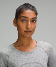 Load image into Gallery viewer, SWIFTLY TECH LONG-SLEEVE SHIRT 2.0 WAIST LENGHT
