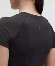 Load image into Gallery viewer, SWIFTLY TECH SHORT-SLEEVE SHIRT 2.0
