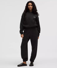 Load image into Gallery viewer, SCUBA MID-RISE OVERSIZED JOGGER
