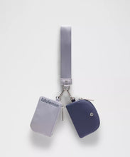 Load image into Gallery viewer, DUAL_POUCH_WRISTLET_FRONT-VIEW
