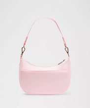 Load image into Gallery viewer, CITY ESSENTIALS SMALL SHOULDER BAG 3L
