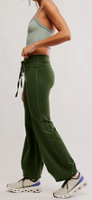 Load image into Gallery viewer, QUICK STEP PANT
