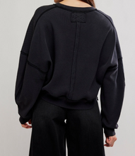 Load image into Gallery viewer, SKYLINE TEE
