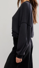 Load image into Gallery viewer, SKYLINE TEE
