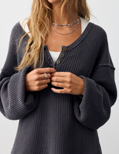 Load image into Gallery viewer, MONTREAL OVERSIZED THERMAL HENLEY
