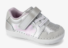 Load image into Gallery viewer, WAVERLY SNEAKER
